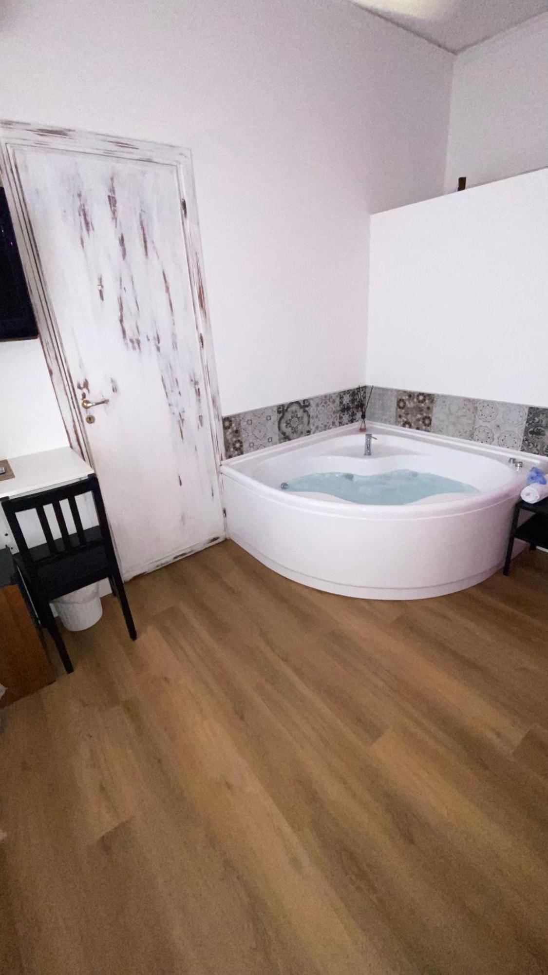 Suitesicily Rooms Palermo Altavilla Milicia Bagian luar foto